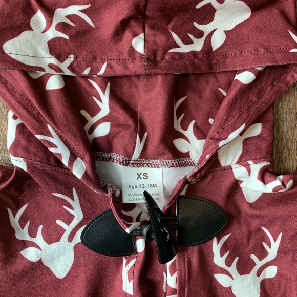 3/$15 🦄 🦌 Deer print jacket - Picture 2 of 3